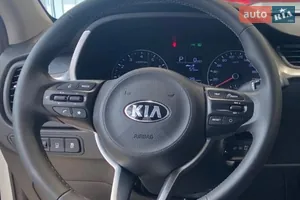 Мультифункциональный кожаный руль